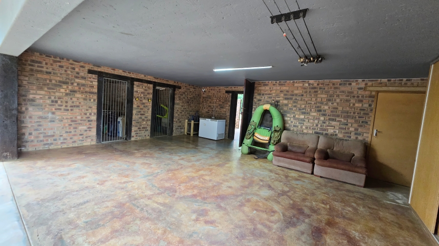 5 Bedroom Property for Sale in Nottingham Road KwaZulu-Natal