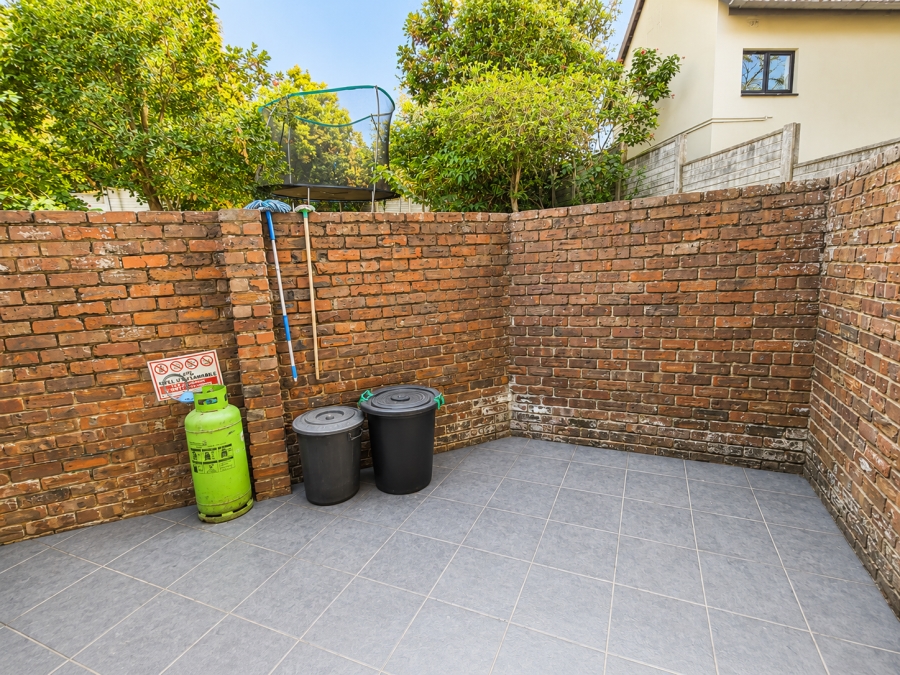 3 Bedroom Property for Sale in Dawncliffe KwaZulu-Natal