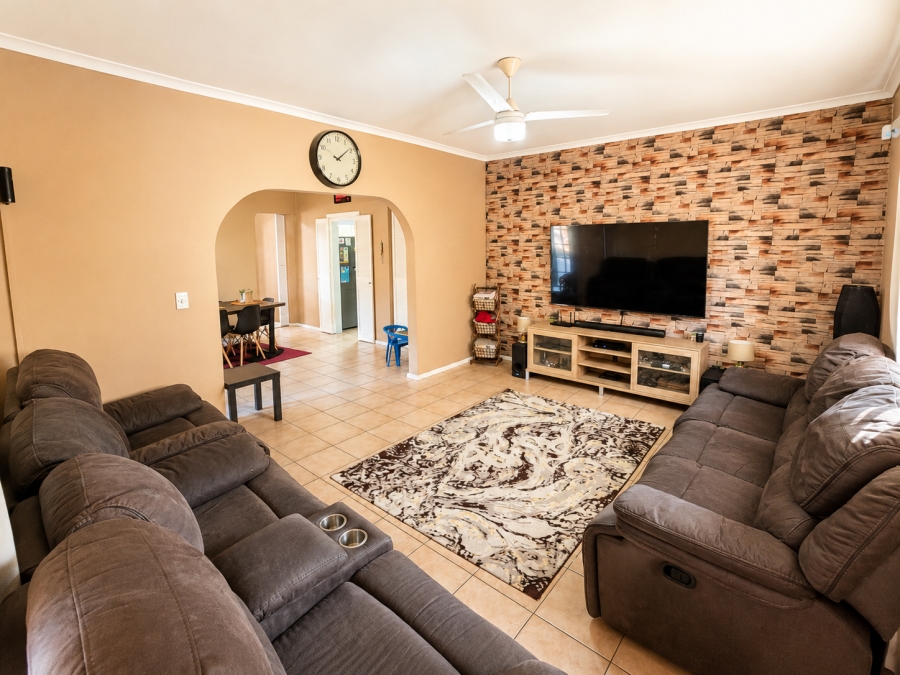 3 Bedroom Property for Sale in Dawncliffe KwaZulu-Natal