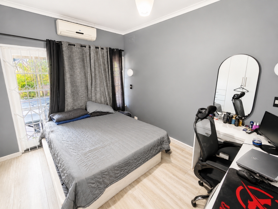 3 Bedroom Property for Sale in Dawncliffe KwaZulu-Natal