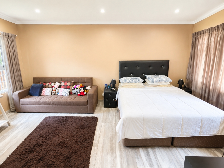 3 Bedroom Property for Sale in Dawncliffe KwaZulu-Natal