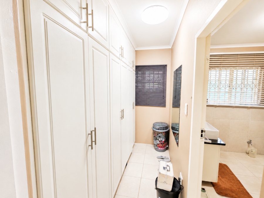 3 Bedroom Property for Sale in Dawncliffe KwaZulu-Natal