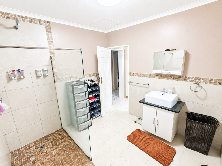 3 Bedroom Property for Sale in Dawncliffe KwaZulu-Natal