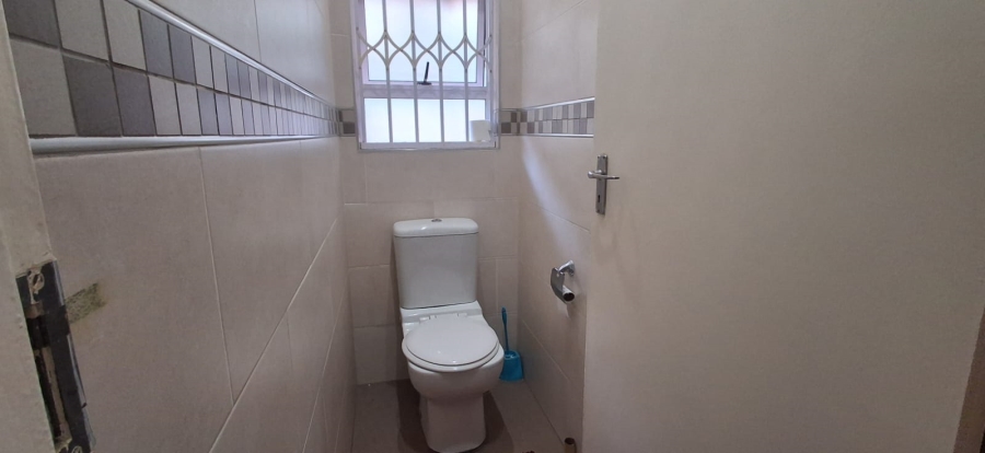 3 Bedroom Property for Sale in Westbrook KwaZulu-Natal