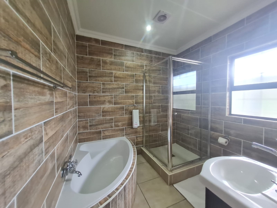 To Let 3 Bedroom Property for Rent in Birdswood KwaZulu-Natal