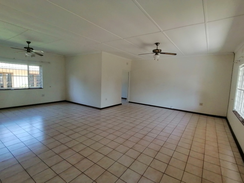 To Let 3 Bedroom Property for Rent in Panorama KwaZulu-Natal