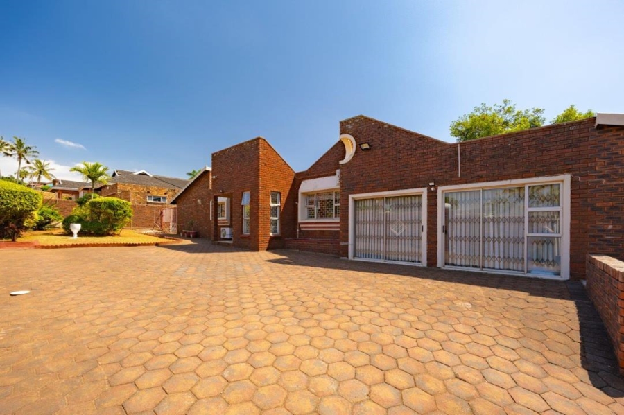 5 Bedroom Property for Sale in Isipingo Hills KwaZulu-Natal