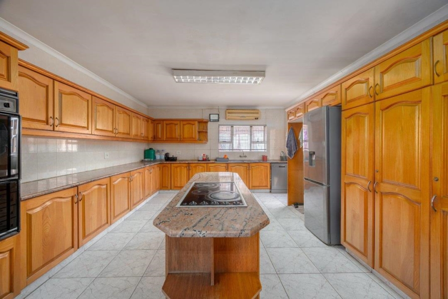 5 Bedroom Property for Sale in Isipingo Hills KwaZulu-Natal