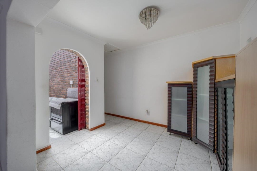 5 Bedroom Property for Sale in Isipingo Hills KwaZulu-Natal