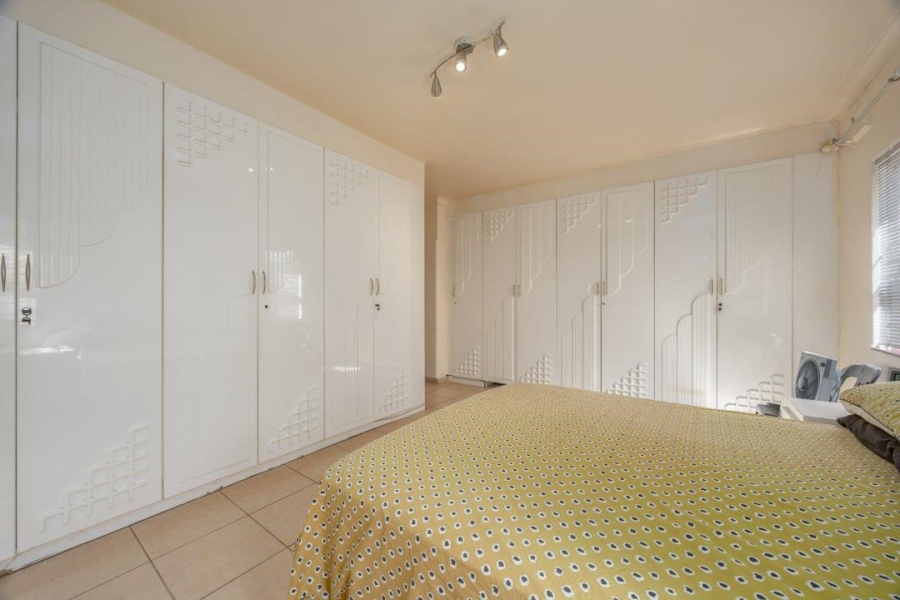 5 Bedroom Property for Sale in Isipingo Hills KwaZulu-Natal