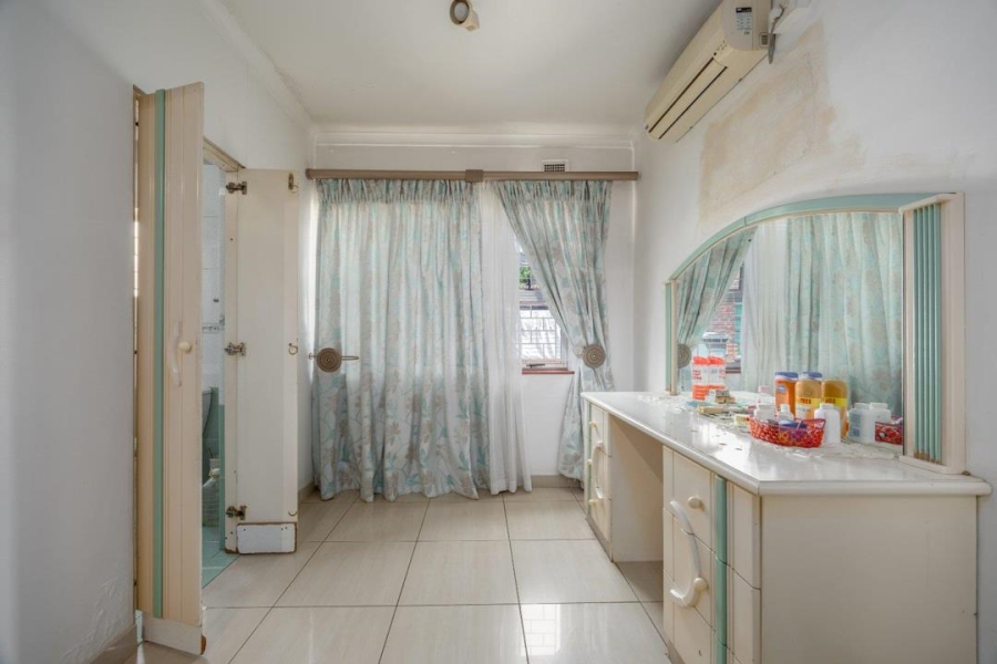 5 Bedroom Property for Sale in Isipingo Hills KwaZulu-Natal