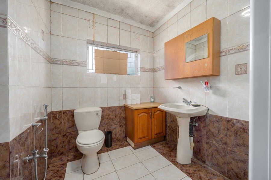5 Bedroom Property for Sale in Isipingo Hills KwaZulu-Natal