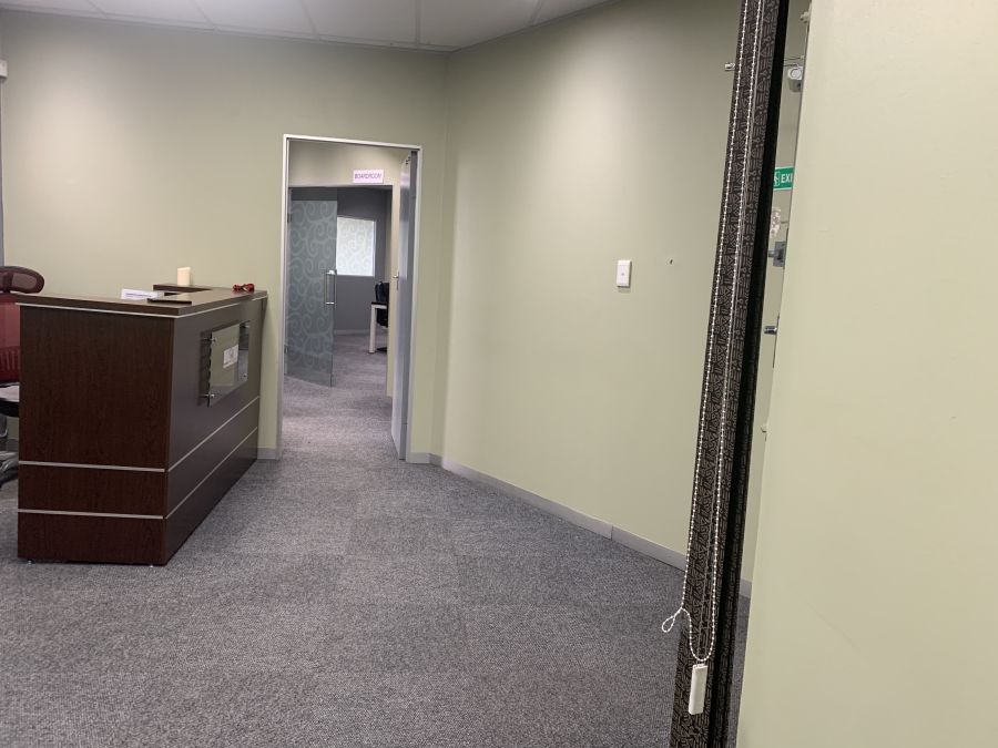 To Let Commercial Property for Rent in La Lucia Ridge KwaZulu-Natal