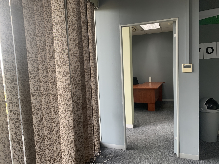 To Let Commercial Property for Rent in La Lucia Ridge KwaZulu-Natal