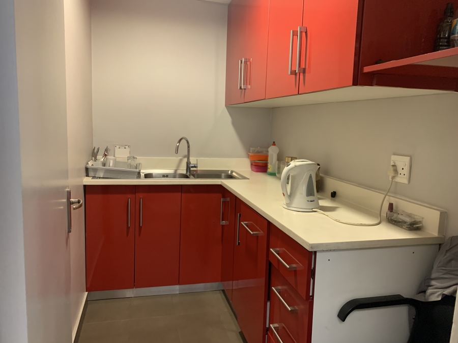 To Let Commercial Property for Rent in Mount Edgecombe KwaZulu-Natal