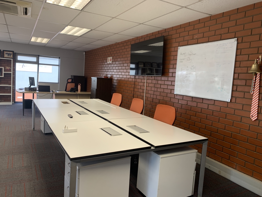 To Let Commercial Property for Rent in Mount Edgecombe KwaZulu-Natal