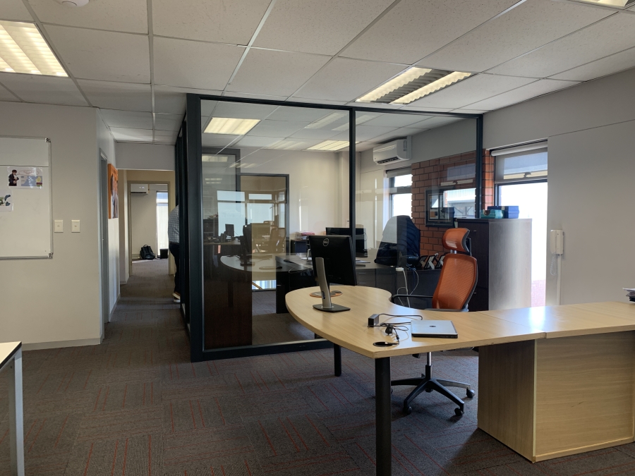 To Let Commercial Property for Rent in Mount Edgecombe KwaZulu-Natal