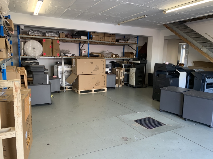 To Let Commercial Property for Rent in Mount Edgecombe KwaZulu-Natal