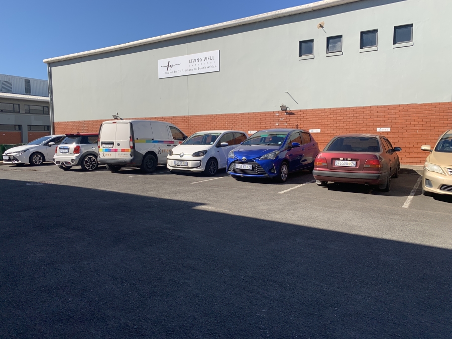To Let Commercial Property for Rent in Mount Edgecombe KwaZulu-Natal