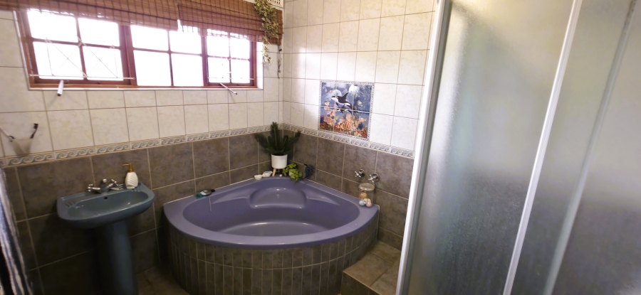 4 Bedroom Property for Sale in Panorama KwaZulu-Natal