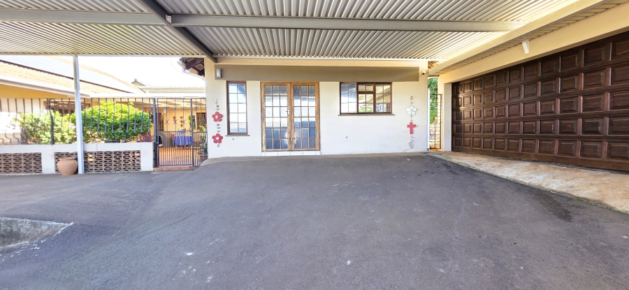 4 Bedroom Property for Sale in Panorama KwaZulu-Natal