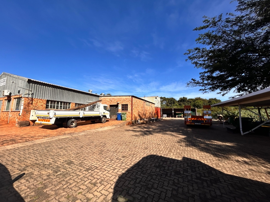 2 Bedroom Property for Sale in Empangeni Rail KwaZulu-Natal