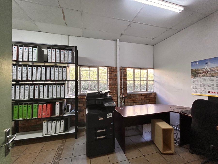 2 Bedroom Property for Sale in Empangeni Rail KwaZulu-Natal