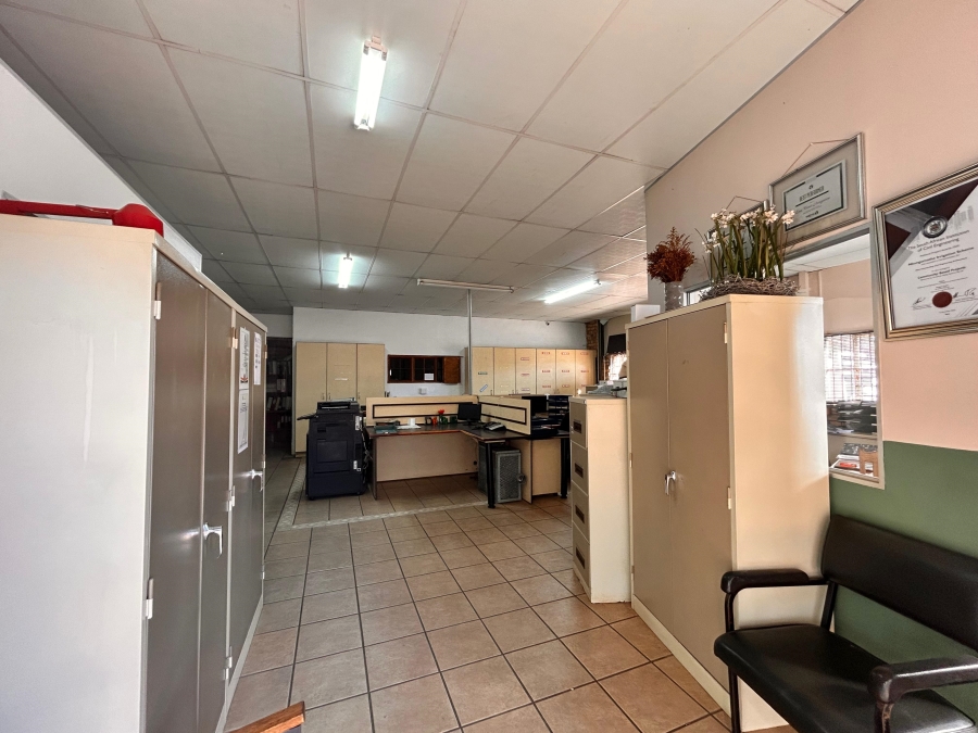 2 Bedroom Property for Sale in Empangeni Rail KwaZulu-Natal
