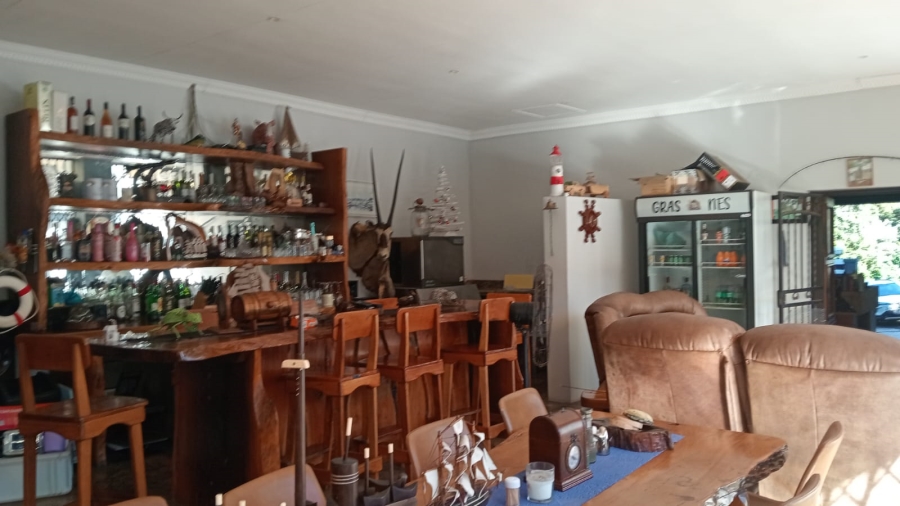 5 Bedroom Property for Sale in Meer En See KwaZulu-Natal