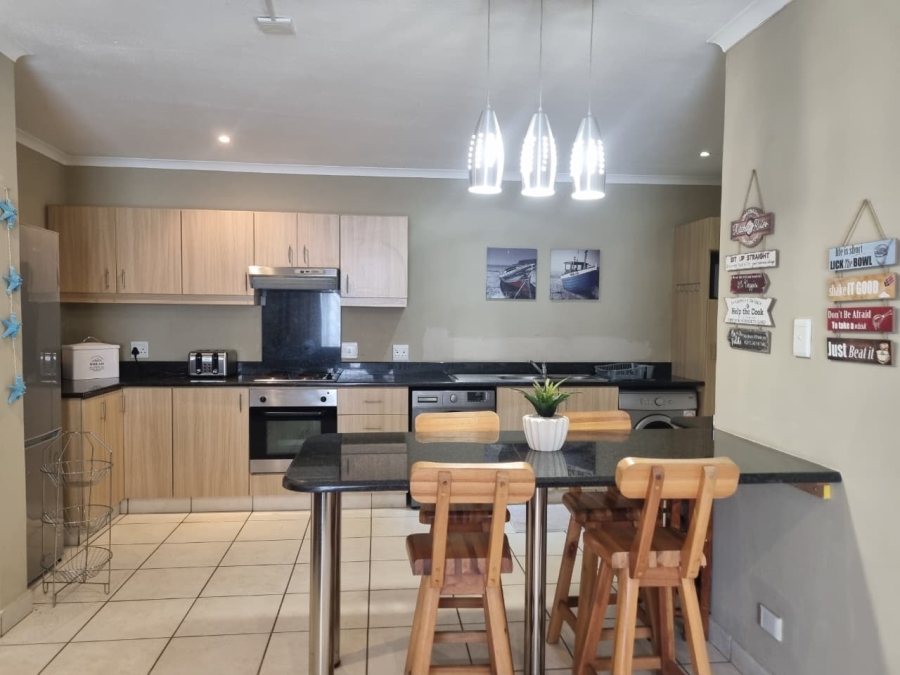 2 Bedroom Property for Sale in Illovo Beach KwaZulu-Natal