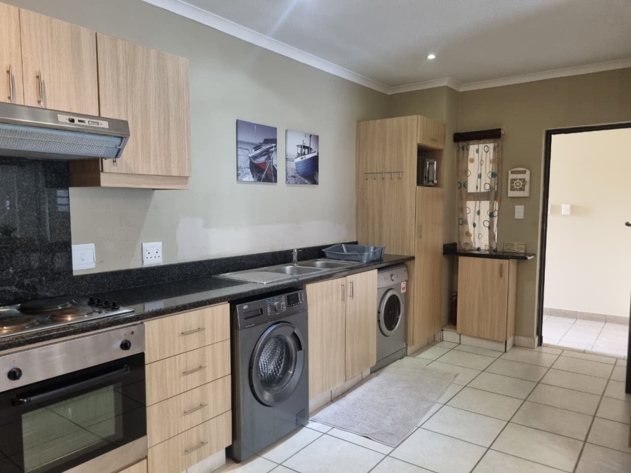 2 Bedroom Property for Sale in Illovo Beach KwaZulu-Natal