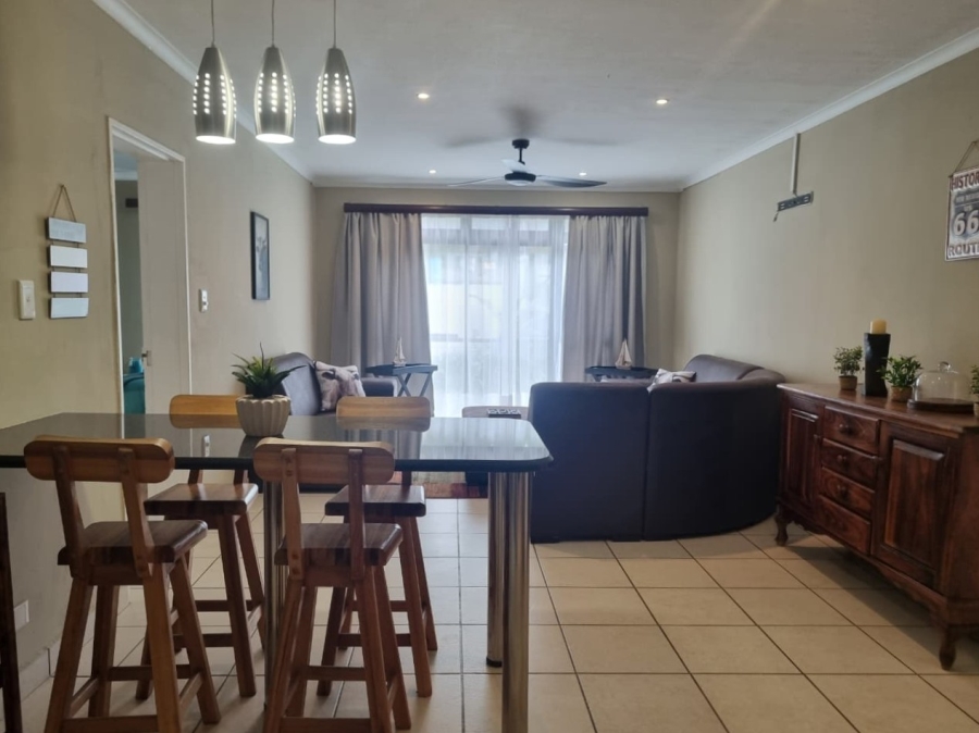 2 Bedroom Property for Sale in Illovo Beach KwaZulu-Natal