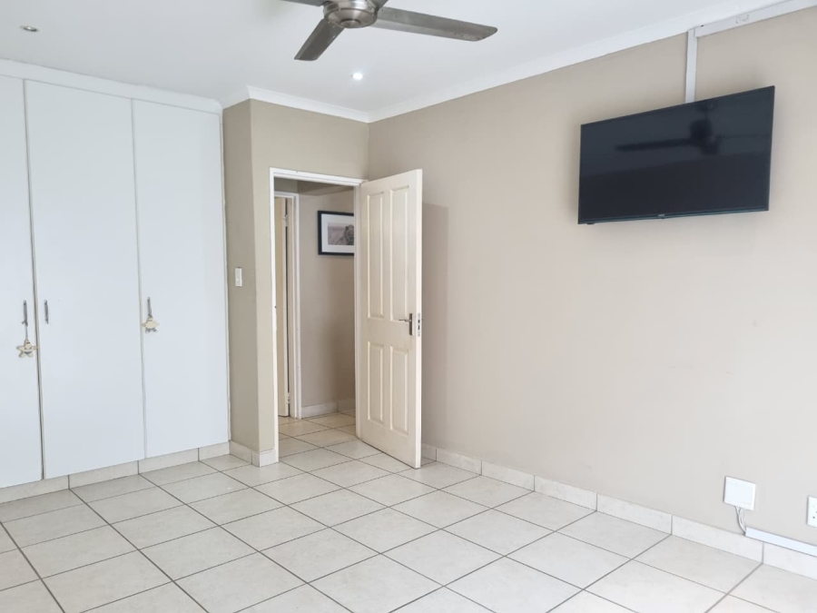 2 Bedroom Property for Sale in Illovo Beach KwaZulu-Natal