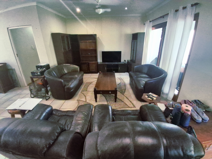 4 Bedroom Property for Sale in Leisure Bay KwaZulu-Natal