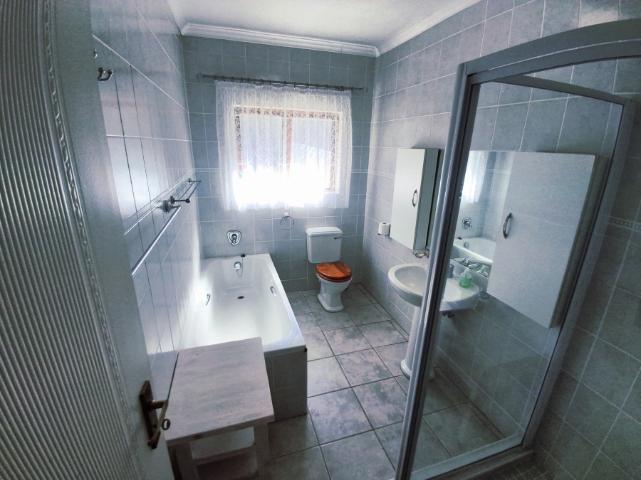 4 Bedroom Property for Sale in Leisure Bay KwaZulu-Natal