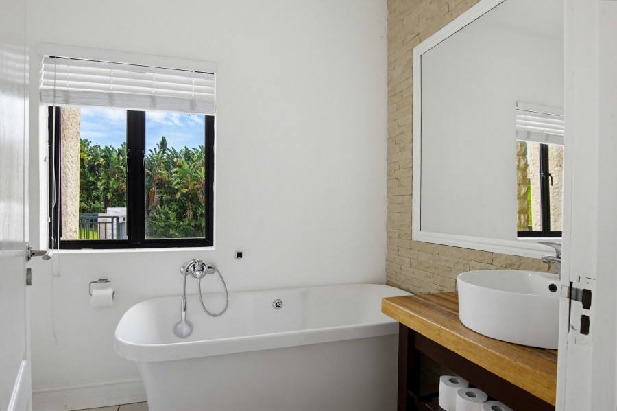 7 Bedroom Property for Sale in Zinkwazi Beach KwaZulu-Natal
