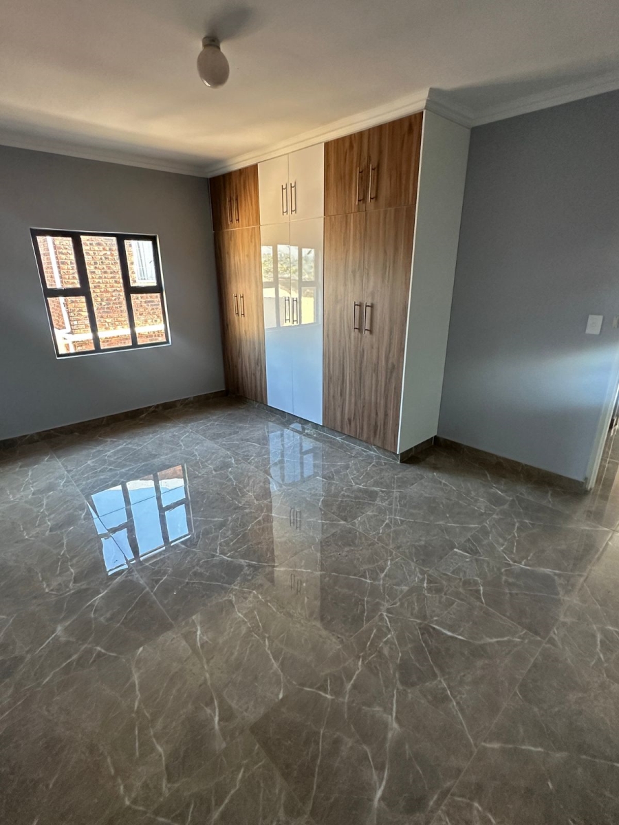 4 Bedroom Property for Sale in Glenwood KwaZulu-Natal