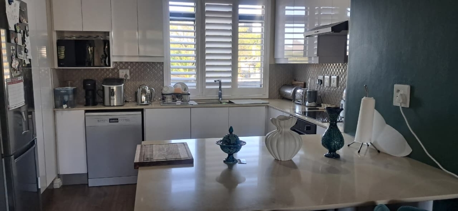 To Let 2 Bedroom Property for Rent in Mzingazi Golf Estate KwaZulu-Natal