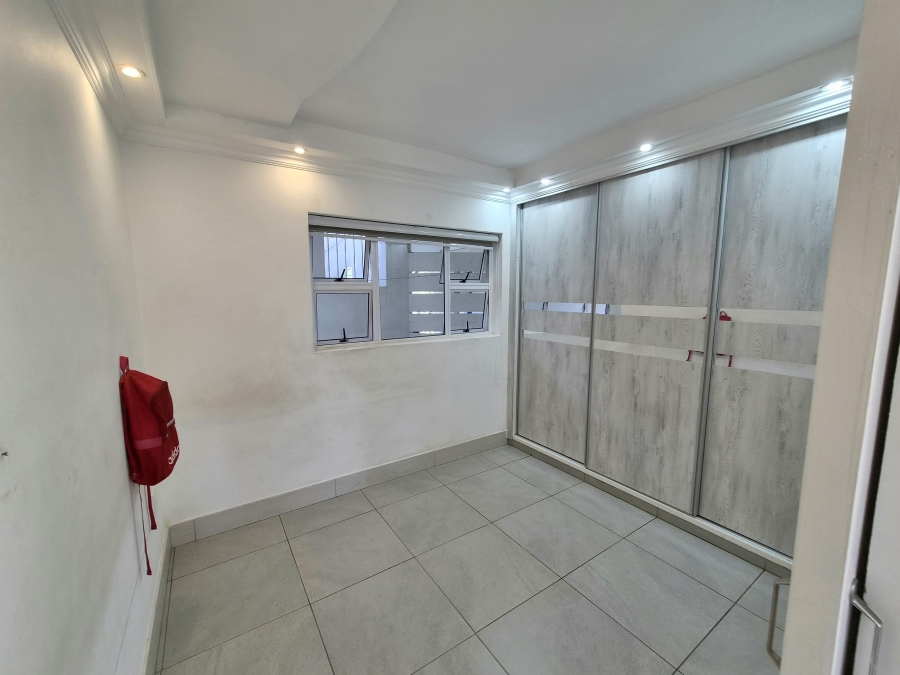 2 Bedroom Property for Sale in Prestbury KwaZulu-Natal