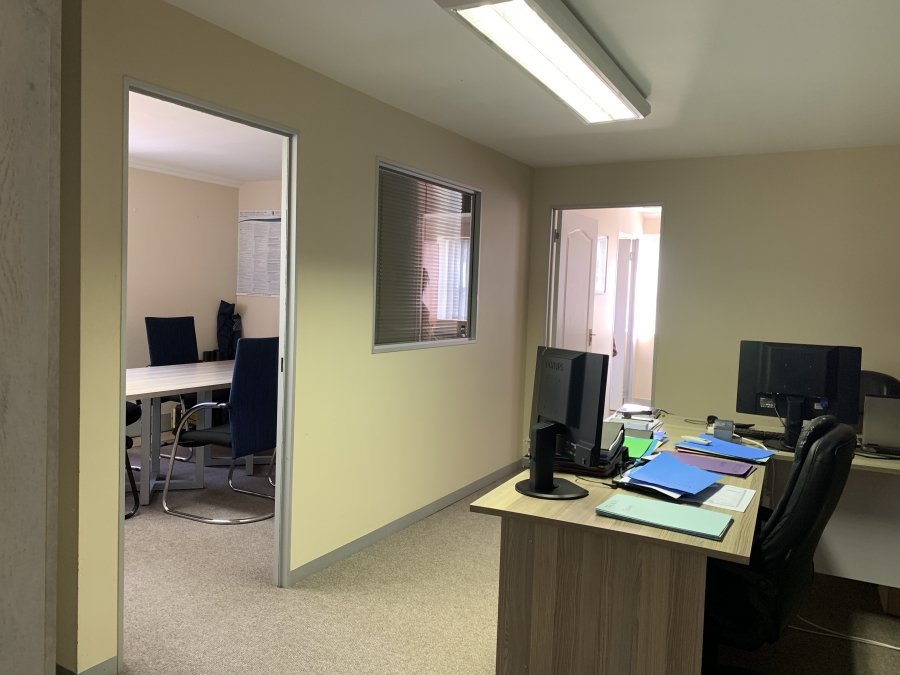To Let Commercial Property for Rent in Mount Edgecombe KwaZulu-Natal
