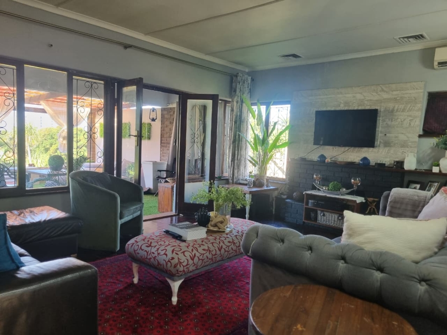 3 Bedroom Property for Sale in Amanzimtoti KwaZulu-Natal