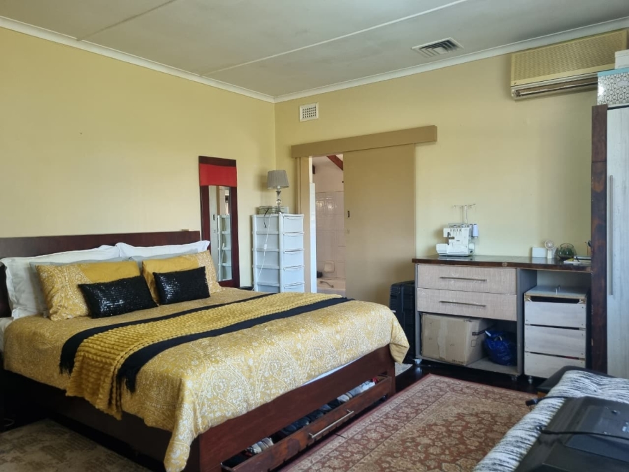 3 Bedroom Property for Sale in Amanzimtoti KwaZulu-Natal