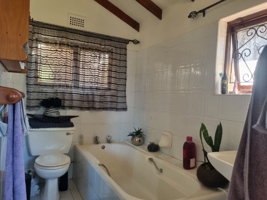 3 Bedroom Property for Sale in Amanzimtoti KwaZulu-Natal