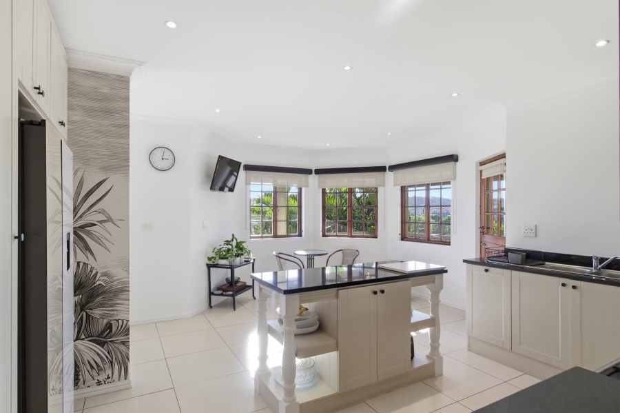 5 Bedroom Property for Sale in Sheffield Beach KwaZulu-Natal