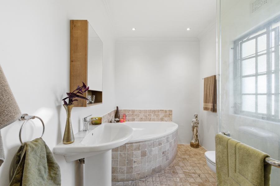 5 Bedroom Property for Sale in Sheffield Beach KwaZulu-Natal