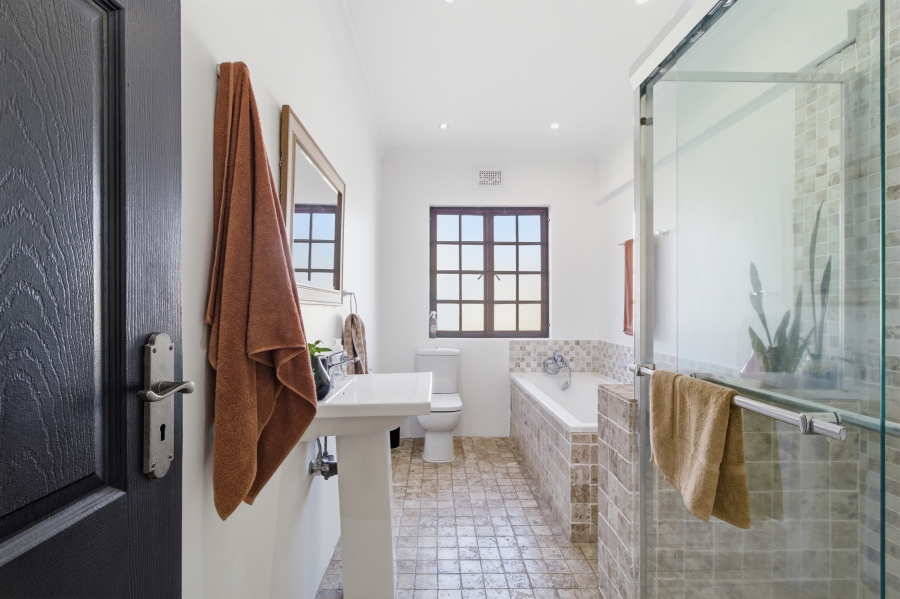 5 Bedroom Property for Sale in Sheffield Beach KwaZulu-Natal