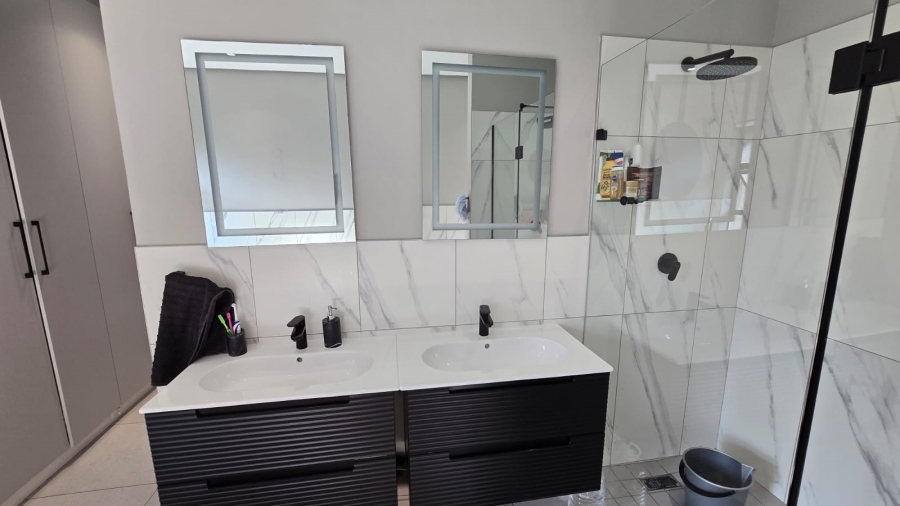 4 Bedroom Property for Sale in Palm Lakes Estate KwaZulu-Natal