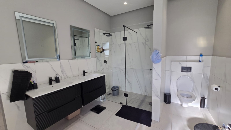 4 Bedroom Property for Sale in Palm Lakes Estate KwaZulu-Natal