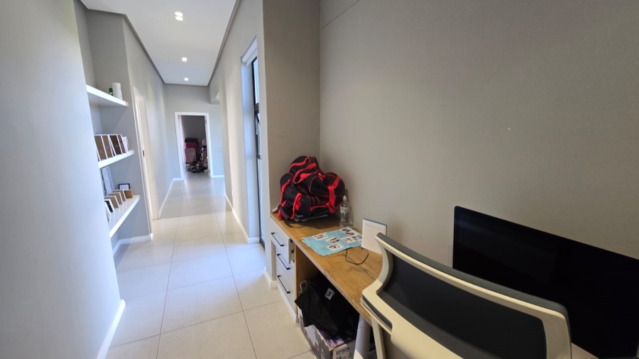 4 Bedroom Property for Sale in Palm Lakes Estate KwaZulu-Natal