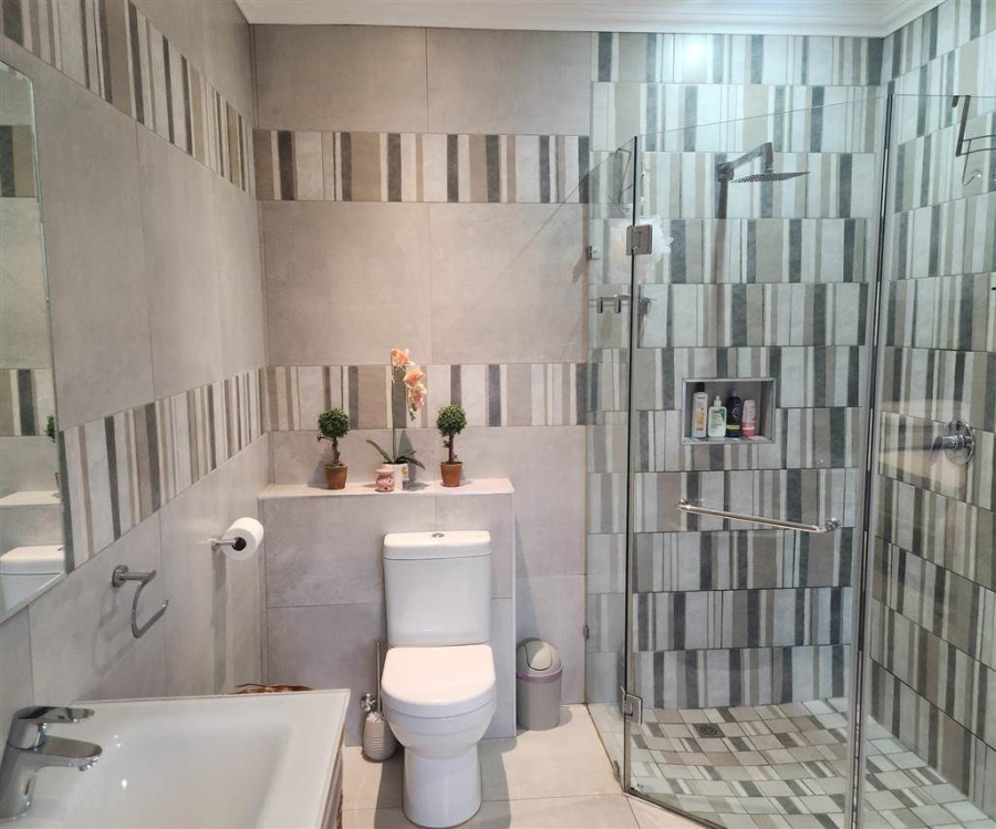 3 Bedroom Property for Sale in Salt Rock KwaZulu-Natal